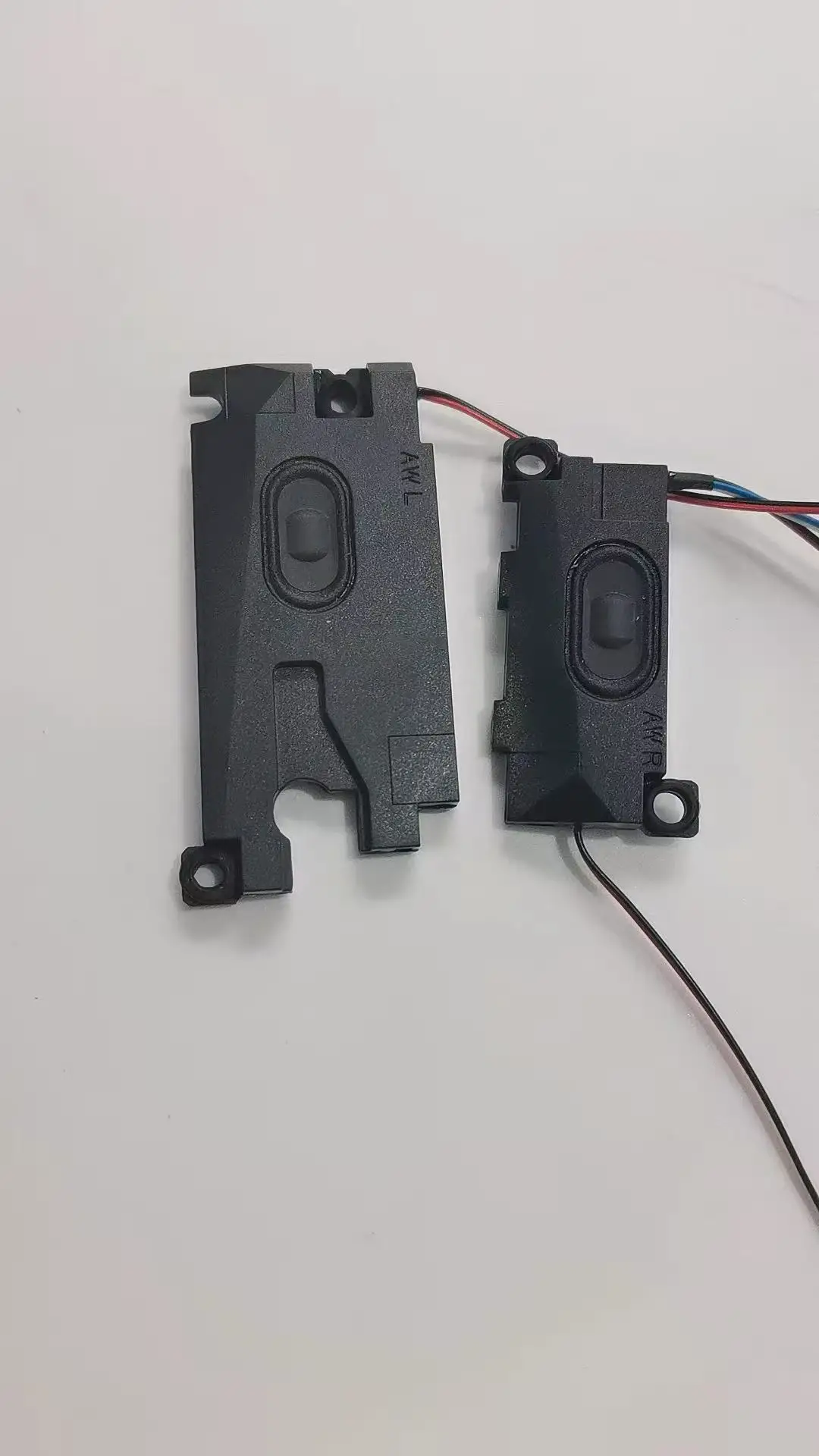 

01ER048 ДЛЯ Lenovo ThinkPad T570 T580 Компьютерные встроенные динамики