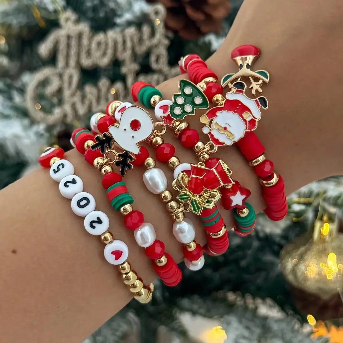 

KunJoe 6Pcs/Set Cute Christmas Bracelet for Women Santa Claus Elk Christmas Tree Pendant Bracelet Red Acrylic Bead Chain Bangle