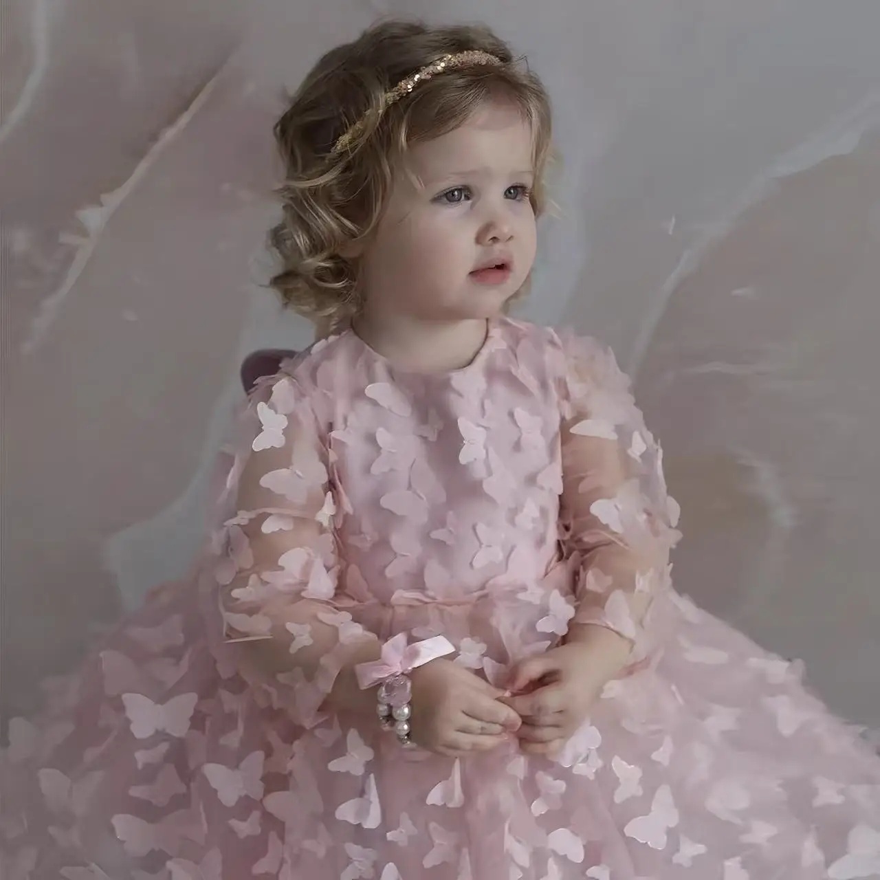 2024 Kinderkleid mit Blasenärmeln und dreidimensionalem Schmetterlingsdesign, flauschiges Prinzessinnenkleid, rückenfreies Performance-Outfit