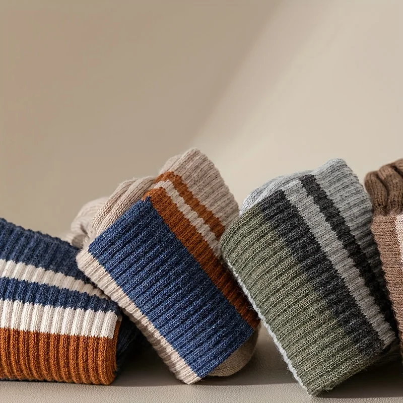 4 Pairs Of Men's Vintage Striped Crew Socks, Thermal Breathable Comfy Socks For Men's Wearing, Autumn & Winter