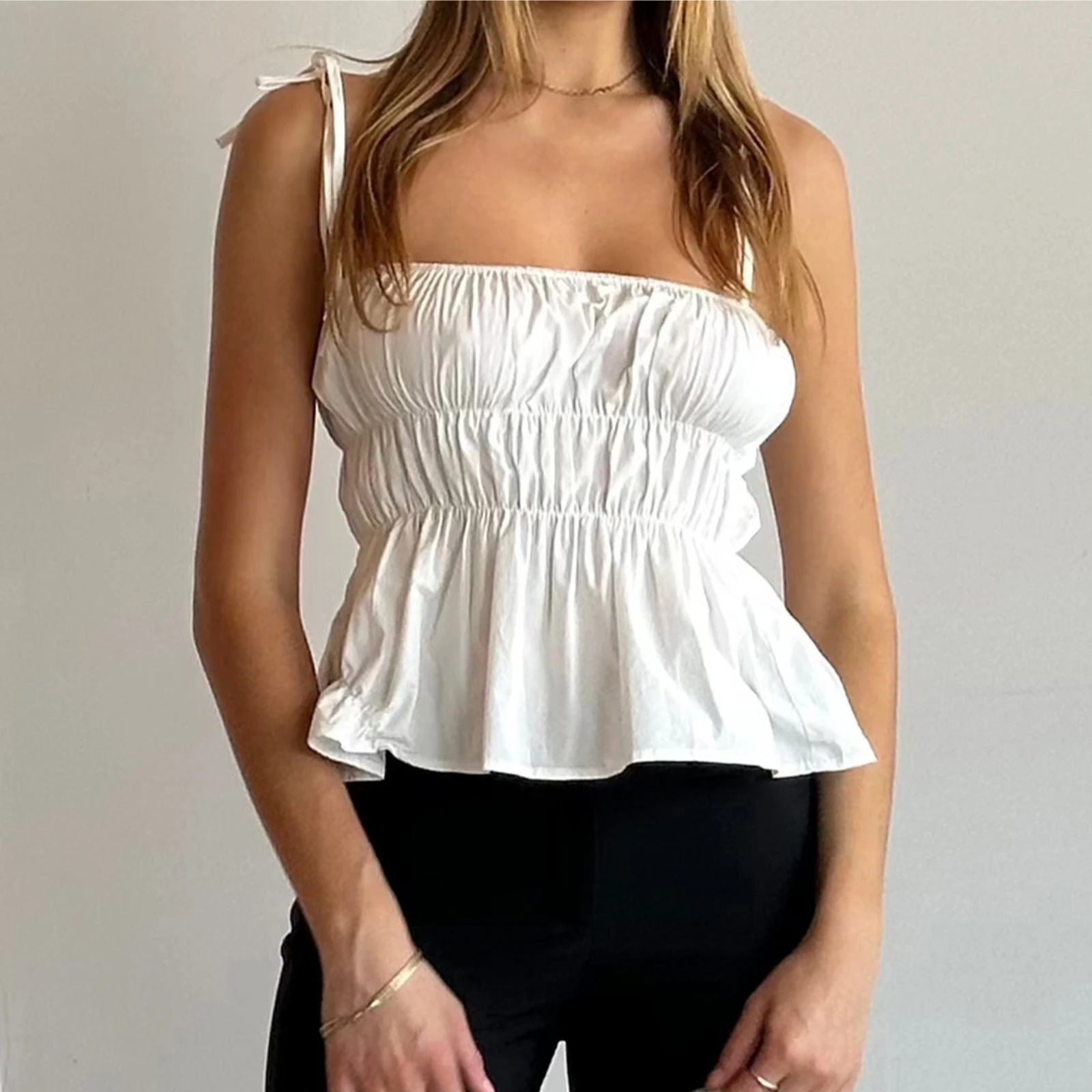 女性用ノースリーブシャーリングキャミソール、サマータンクトップ、ローカット、バックレスペプラムクロップトップ、女性用ストリートウェア服