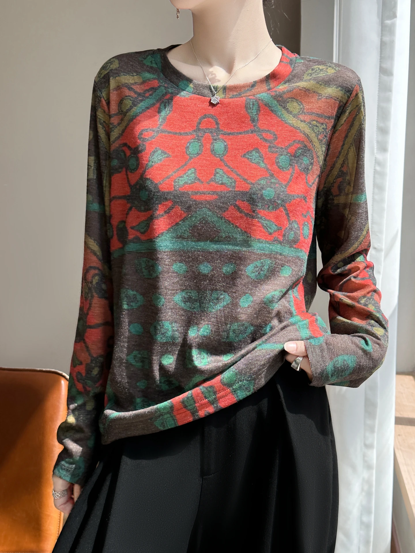 Spring 2026 Women's Long Sleeve Knitted T-Shirt round Neck Thin Top UV Protection Inner Wear Water Soluble Print Casual Fashion
