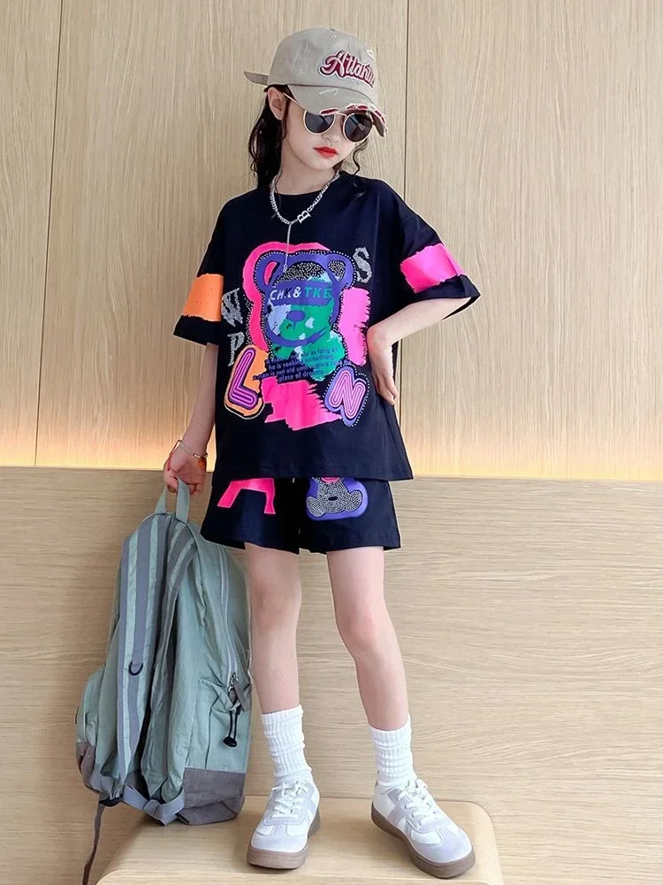 

Summer Children Girls Clothes Cartoon Bearr Printed T-shirts and Shorts Suit Teenage Hip Hop Short Sleeve 2pc Top Bottom Outfits