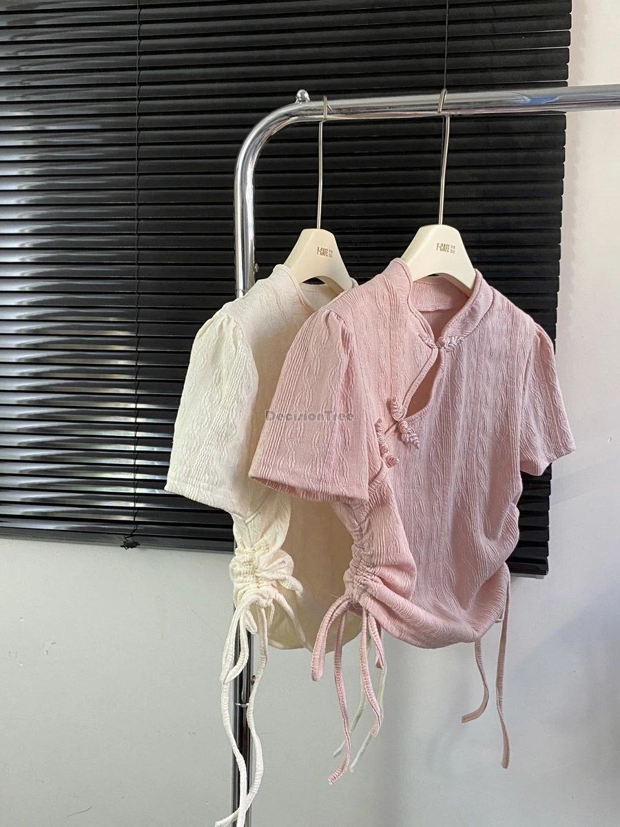 

Новинка 2025, китайская улучшенная футболка Cheongsam с воротником-стойкой и короткими рукавами для женщин, летний топ Ципао на шнурке в национальном стиле