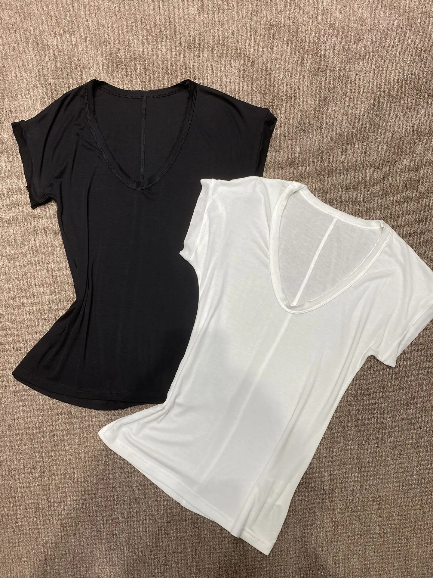 

Slimming Casual V-Neck Short Sleeve T-Shirt Women's High Quality Commute Versatile Slimming Fashion New Arrival Ladies' Top