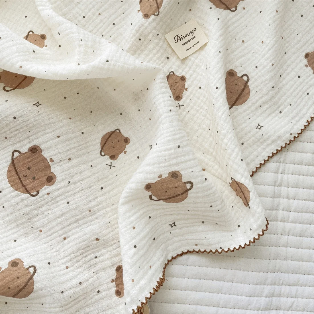 Korea Style 2 layers Muslin Cotton Baby Blanket with Wave Trim, Spring Fresh Bear Planet Pattern Cotton Baby Swaddle Wrap