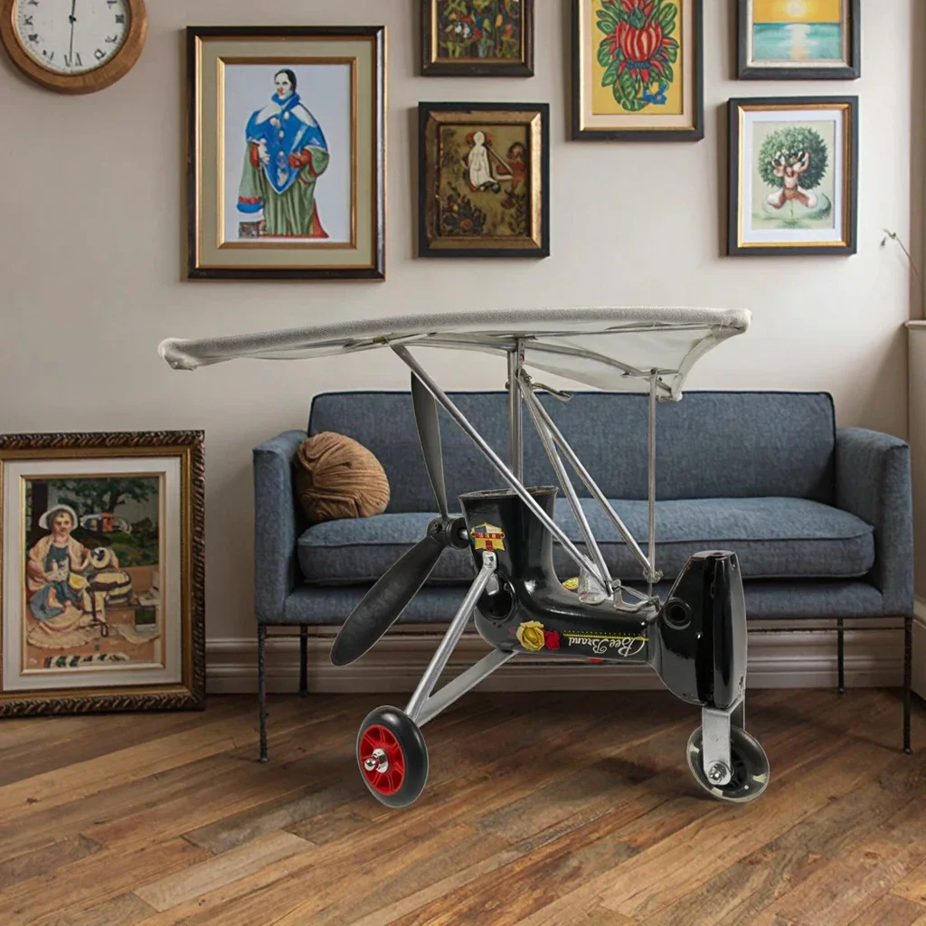 Paraglider Model:Antique Metal Glider Model Decoration, Retro Desktop Ornament. This Model Adopts Welding Technology.