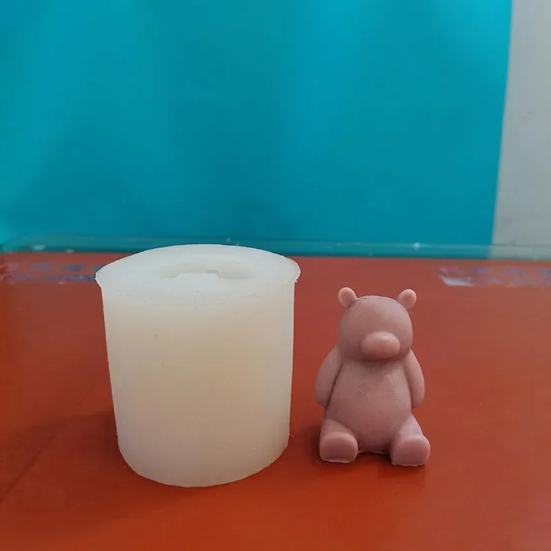 Korean Style Little Bear Mold Fat Pier Bear Candle Silicone Mold DIY Aromatherapy Gypsum Decoration Sitting Bear Mold 8302