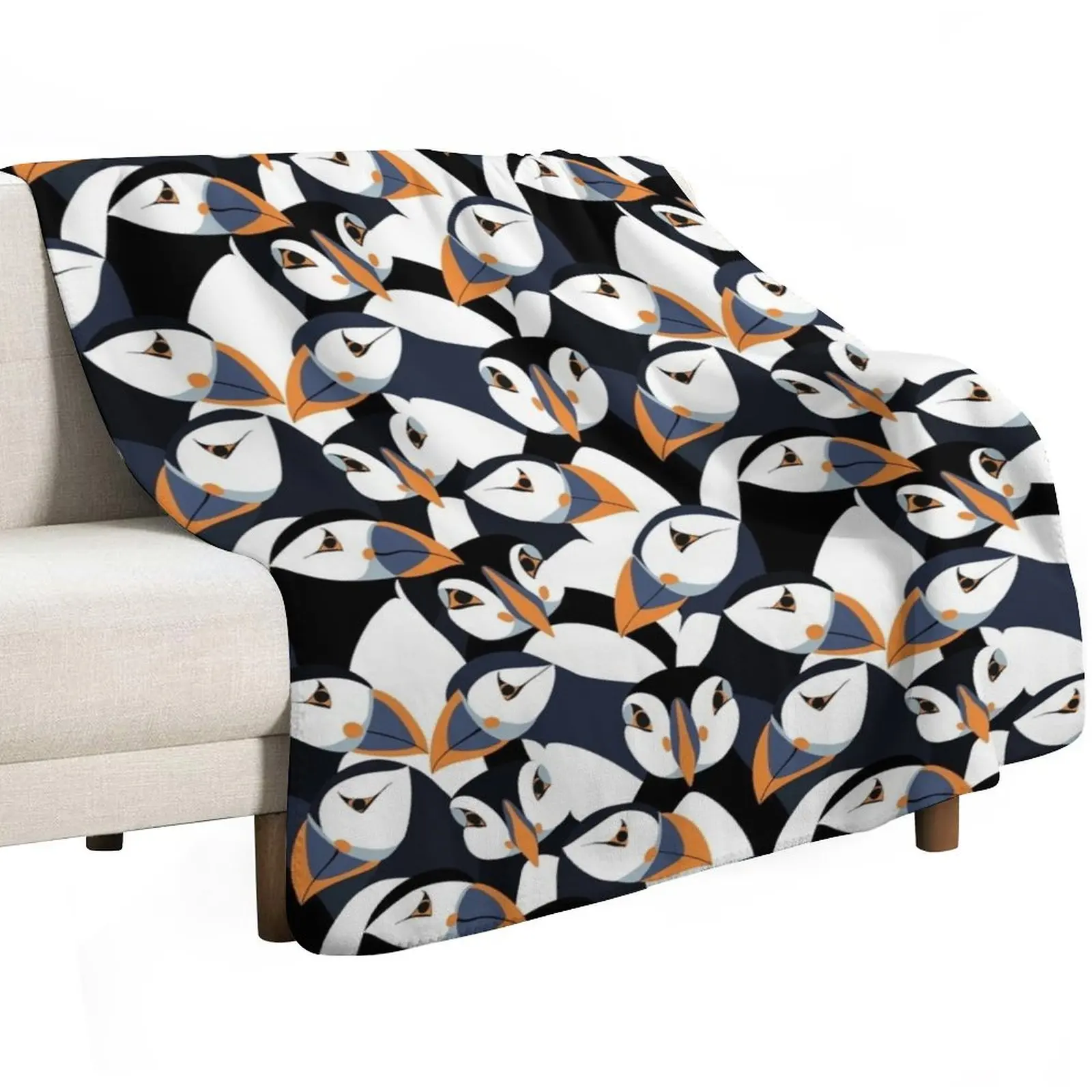 Puffins with orange beaks Throw Blanket Softest Moving Fashion Sofas Decoratives anime Luxury Brand Blankets
