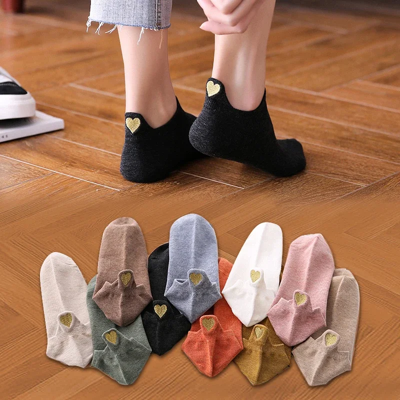 

4 Pairs Lot Fashion Socks Women 2023 New Spring Cotton Color Novelty Girls Cute Heart Embroidery Casual Funny Ankle Socks Pack