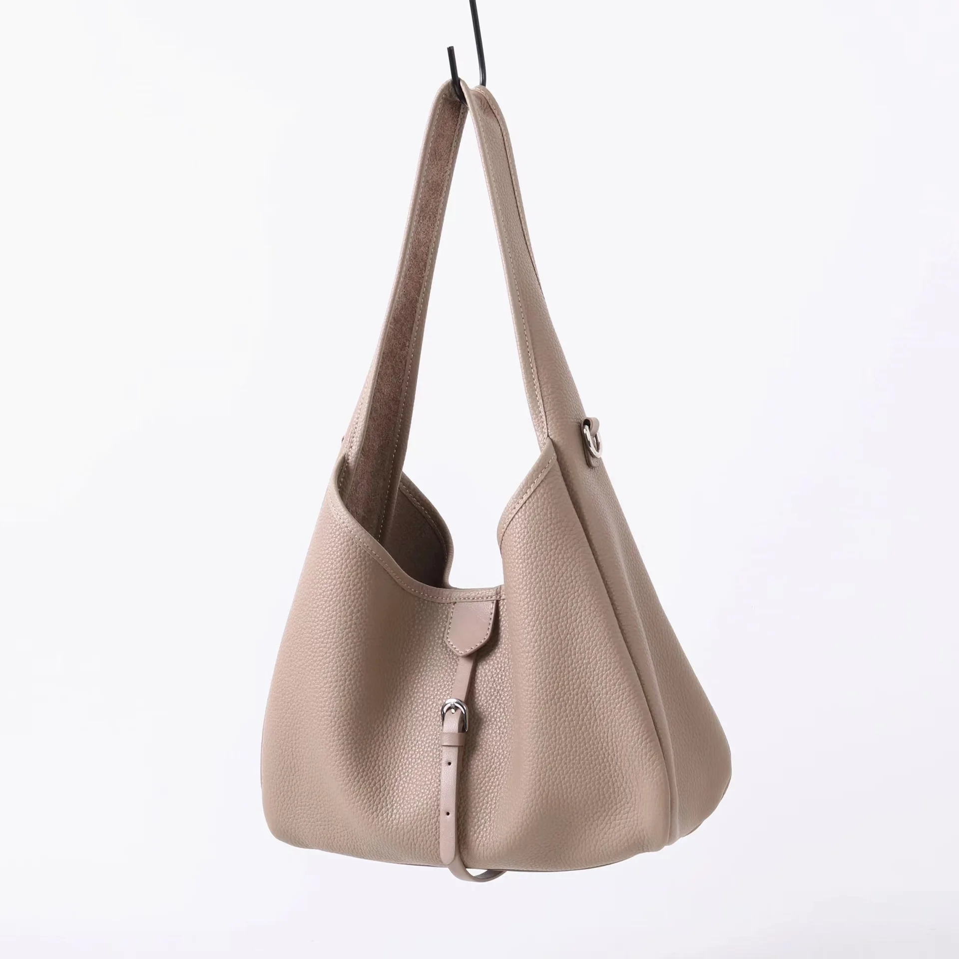 

2026 Elegant French Designer Underarm Tote - Top Grain Leather Shoulder Bag for Work & Weekend, Versatile Small Batch Luxury