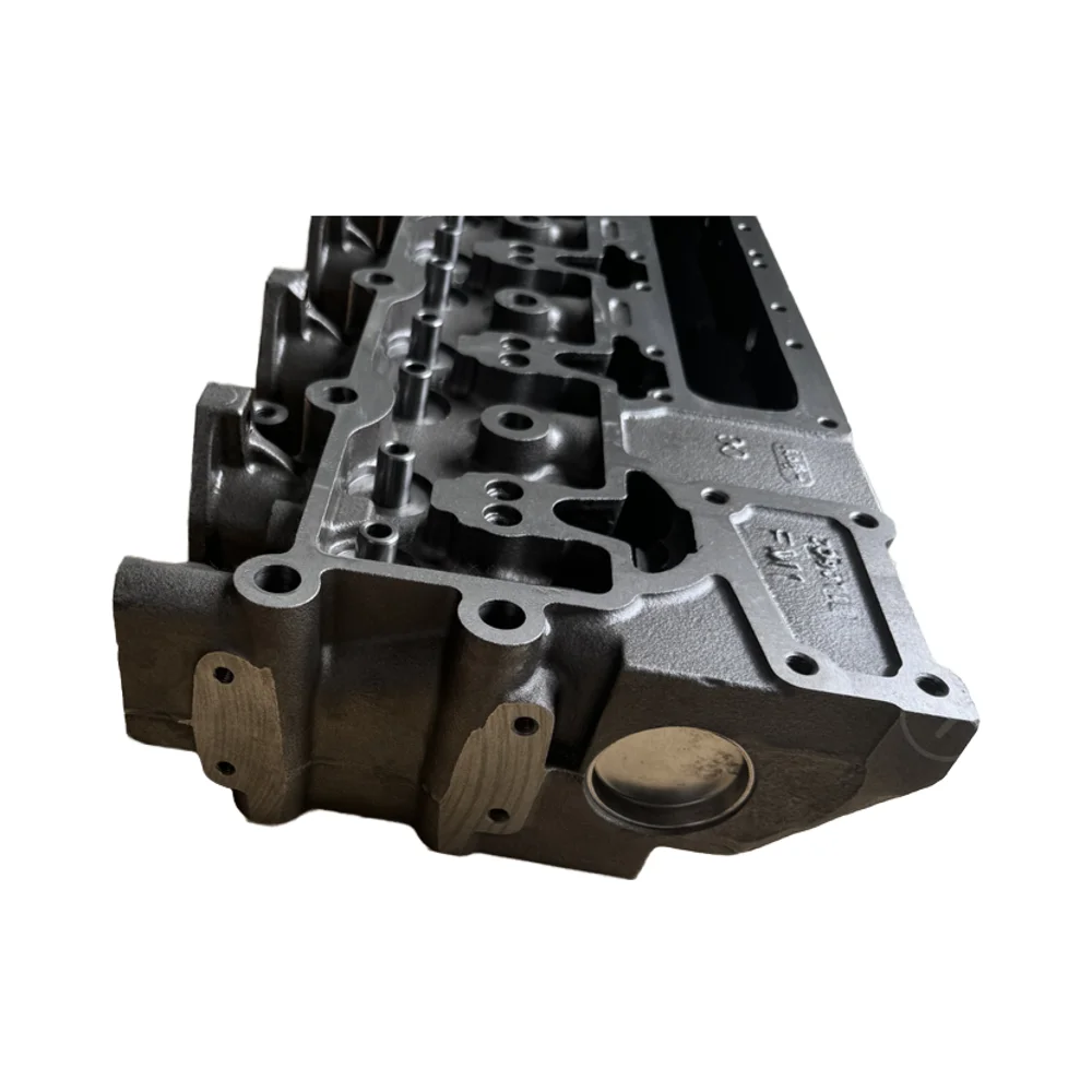 

Engine Parts Diesel 4940658 3973493 8.3L 6CT Cylinder Head