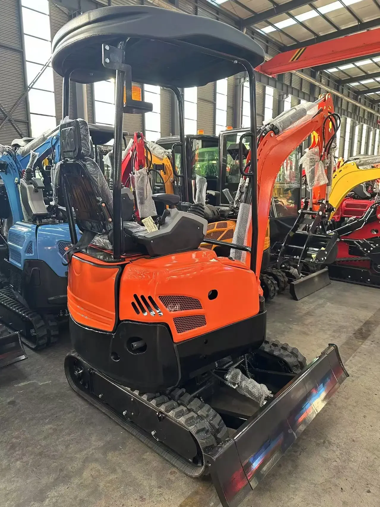

YG Customized Mini Excavator 1800Kgs 1.8 Ton Epa Farm Crawler Digger Chinese Small Excavators Machine