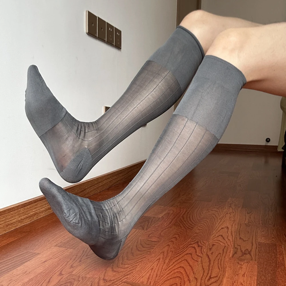 Skarpety męskie nylonowe do garnituru, eleganckie, formalne, na specjalne okazje, mieszanka nylonu i spandexu, wzór w paski.