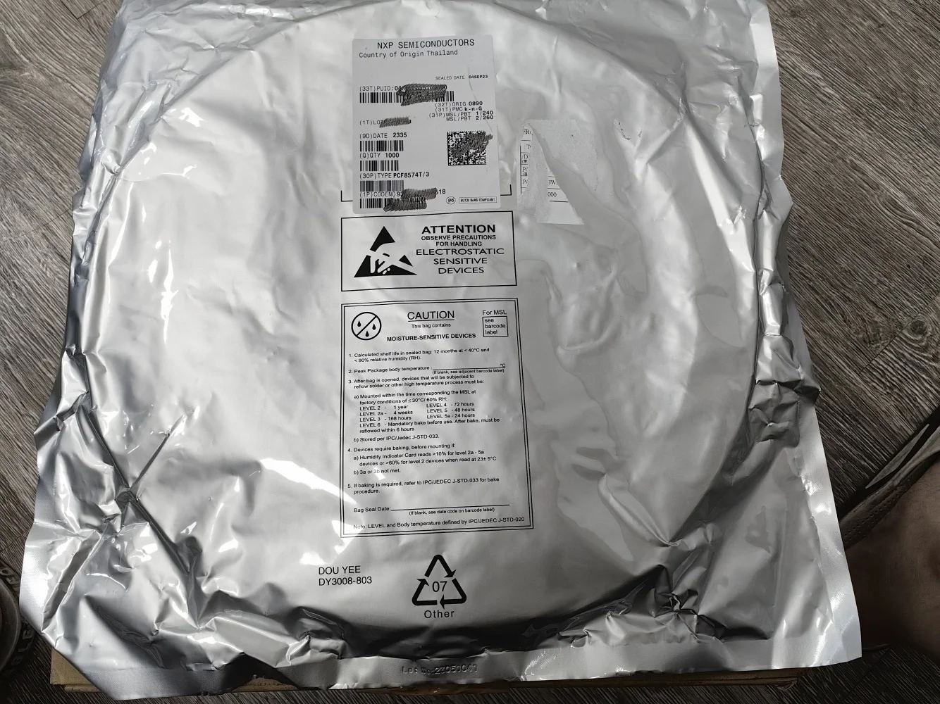 PCF8574T/3 متوفر في المخزون #2