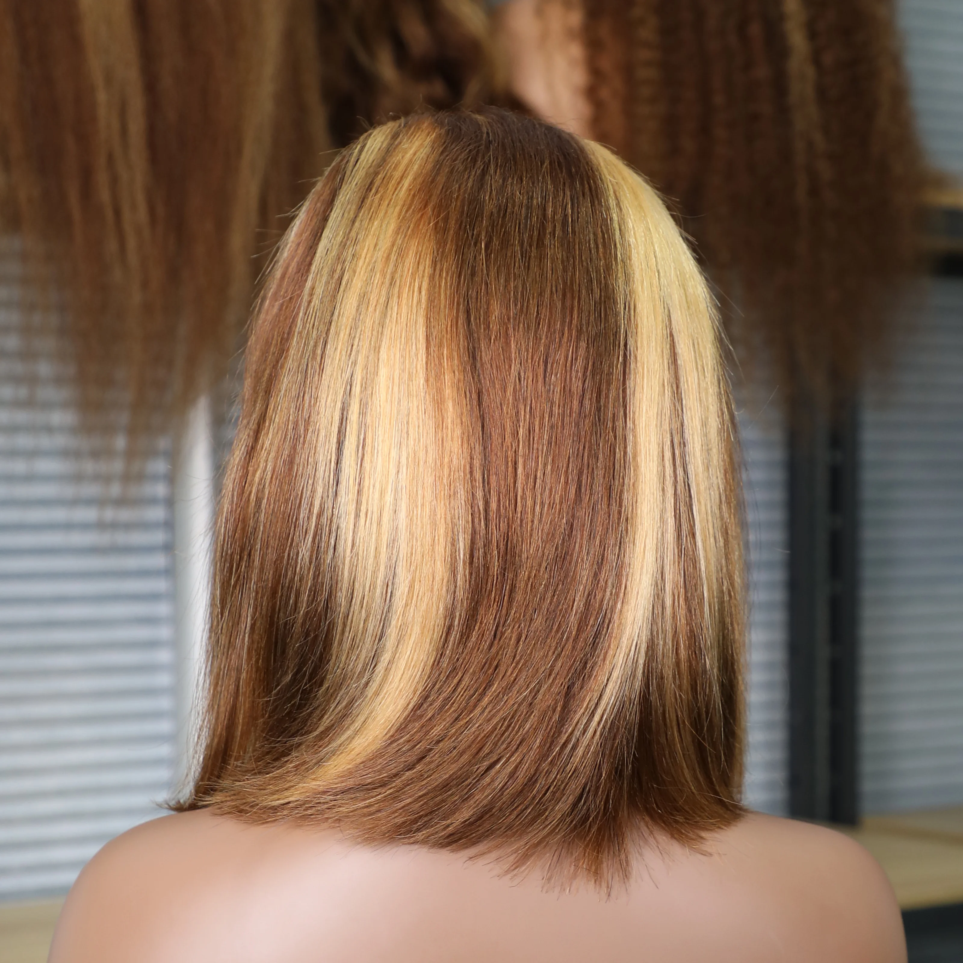 4/27 Colored Transparent Frontal Lace Wig 13x4 Transparent Lace Front Bob Wig Human Hair Ombre Honey Blonde 13x4 Wigs 10-16inch