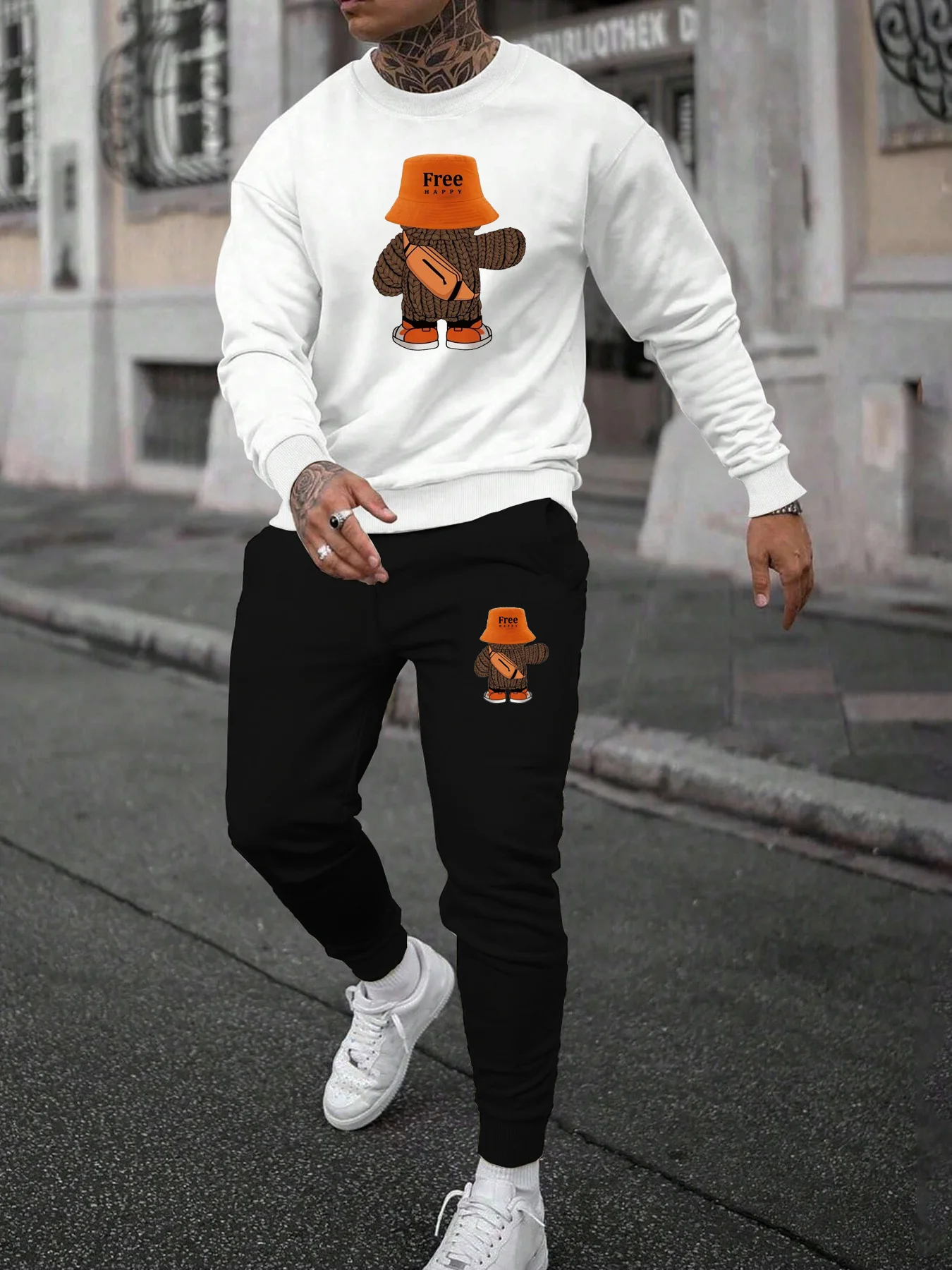 

Men's autumn and winter casual warm cartoon bear pattern printed loose and thick velvet round neck sweatshirt+sports pants set