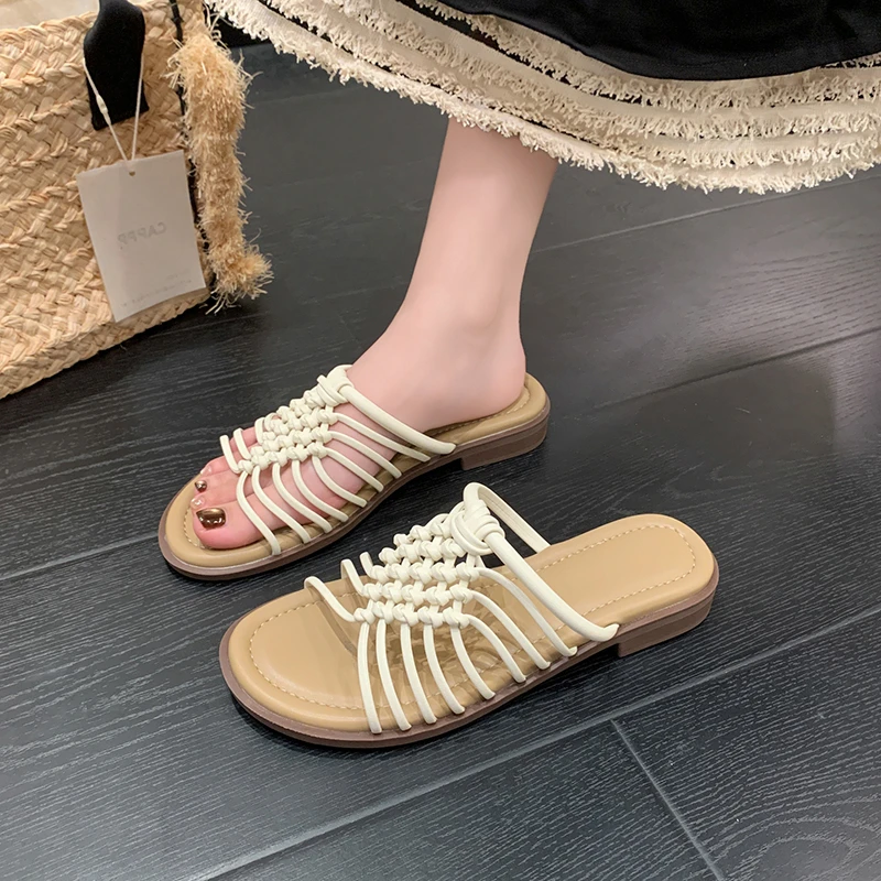 Flat-bottomed Square-toe Lace-up Open-weave Waterproof Platform Fashion-friendly Comfortable and Slip-resistant Women's Slippers
