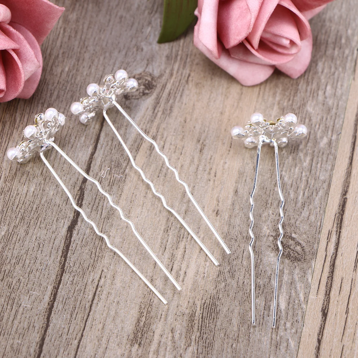 

6Pcs U Shape Hair Snowflake Crystal Pearl Clips Elegant Lightweight Hair Accessories for Wedding Party Brides Women Headdress