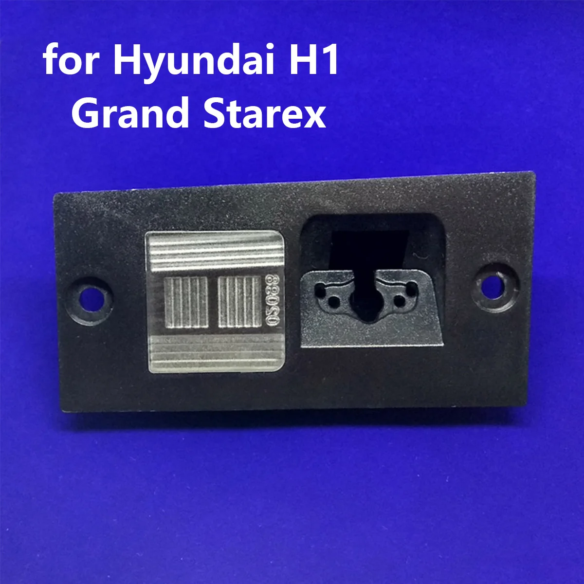 Car Camera Bracket Housing Mount Reverse License Plate Light for Hyundai H1 Grand Starex Royale i800 H-1 Travel Cargo iLoad