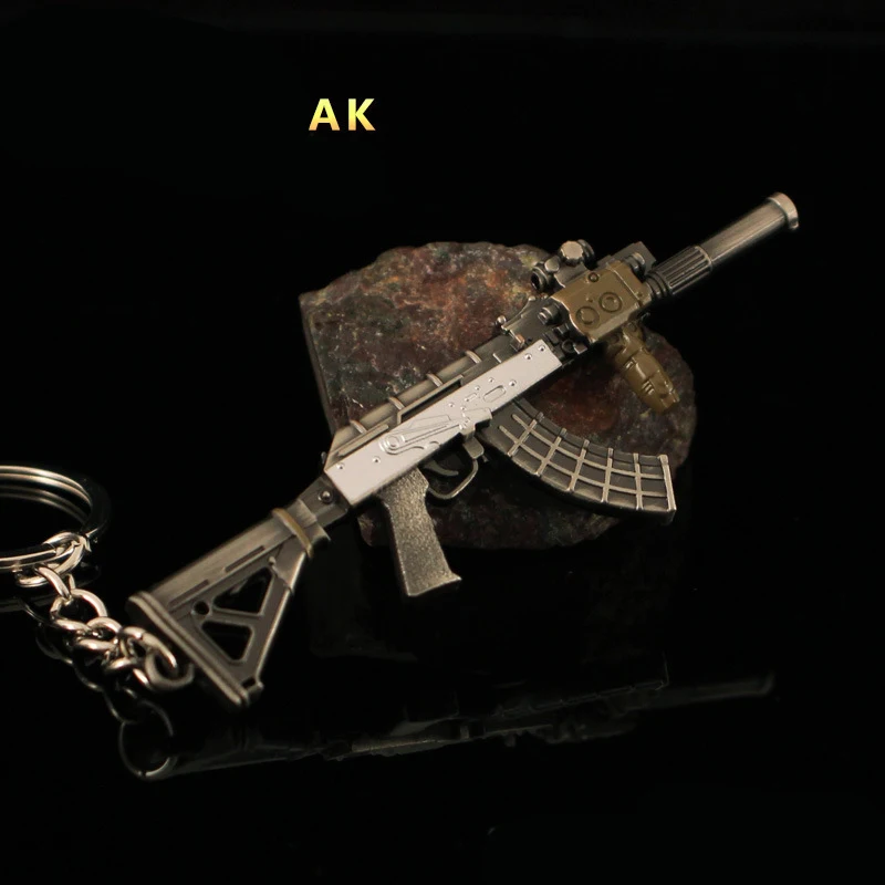 Anime Resident Evil 8 Village Mini Gun Keychains Game V61 AK M1897 SA110 USM AI M1851 Revolver Key Ring Backpack Pendant Gifts