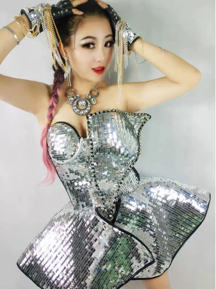 

Женские сексуальные костюмы для ночного клуба для Gaga Singer DJ, преувеличенные костюмы с заклепками, цельная одежда с блестками