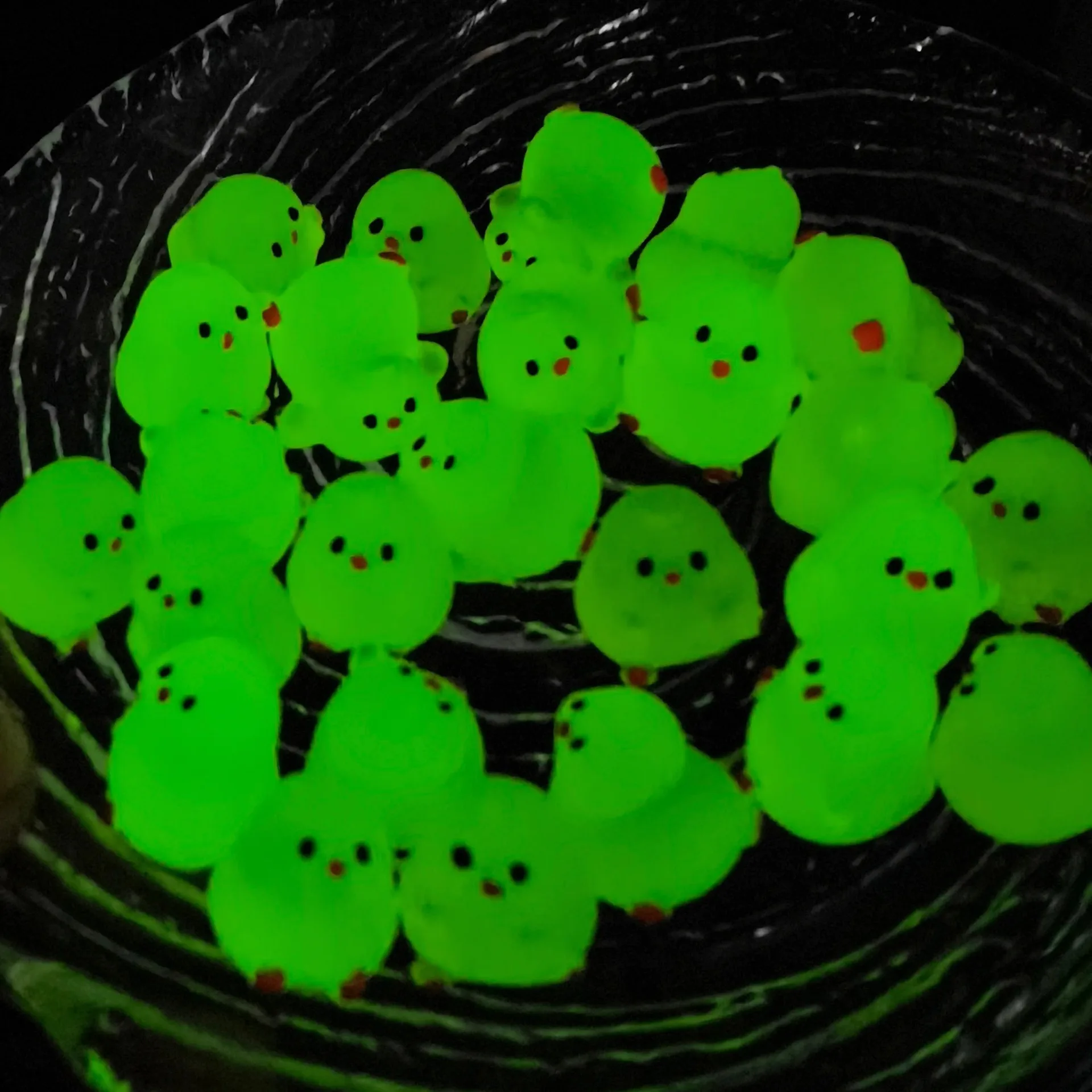 Random Style Mini Luminous Yellow Duck Resin Figurines, Glow in The Dark Micro Landscape Ornaments for DIY Crafts & Decor