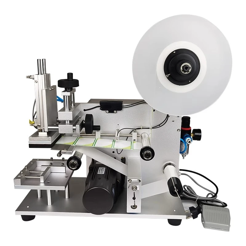 

Flat labeling machine Automatic small carton gift box card square bottle packaging bag LOGO self-adhesive labeling machine