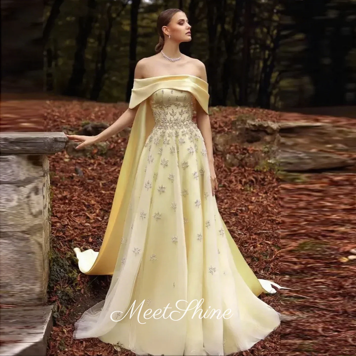 

Luxury Yellow Satin Dubai Evening Dress with Cape Train Off Shoulder Beaded Crystals A-Line Formal Wedding Prom Dress Customized