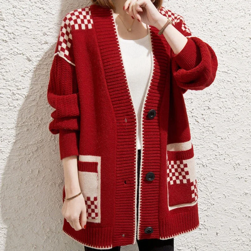 Ladies Sweaters Plaid Red Knitted Top for Women Long Cardigan Harajuku Fashion New Knitwear Autumn Winter 2024 Korean Style Sale