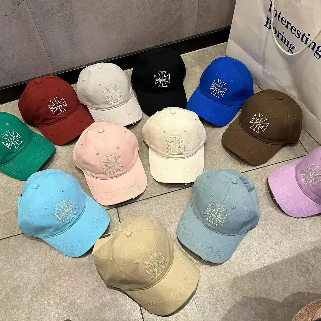 

New Canvas Baseball Cap Retro Simple Embroidered Letter Cap Men's and Women's Casual Designer Fashion Sunshade Hat BQ1774