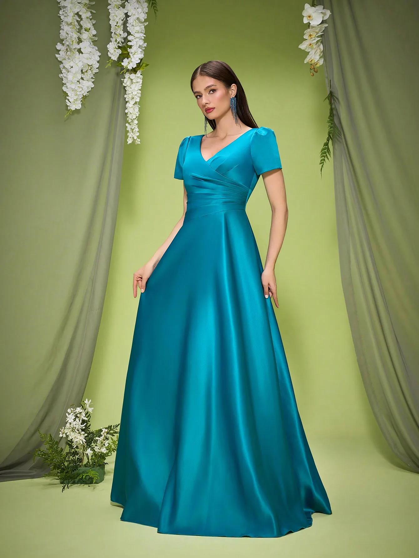 Mgiacy Nowa Kolekcja Sukienka Druhny z Dekoltem w Serek, Elegancka, Marszczona Bufiasta Rękaw, Satynowa Długa Sukienka