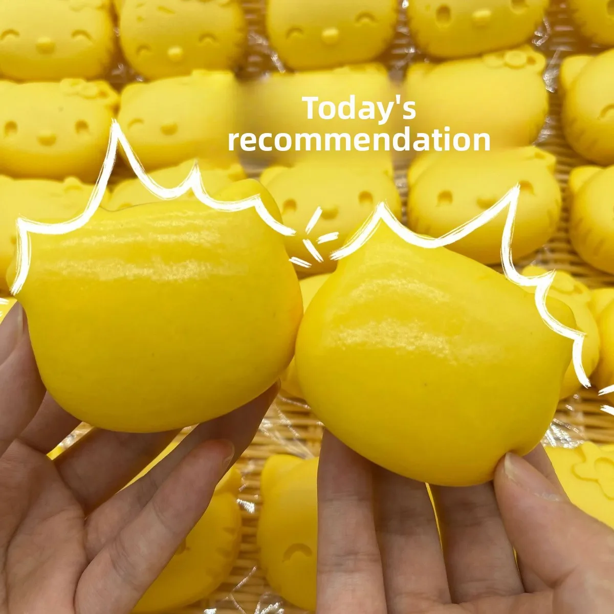 Nuevo Hello Kitty pequeño gato KT amarillo suave rebote lento artefacto de descompresión ventilación niños niñas pellizco juguete juguetes para apretar