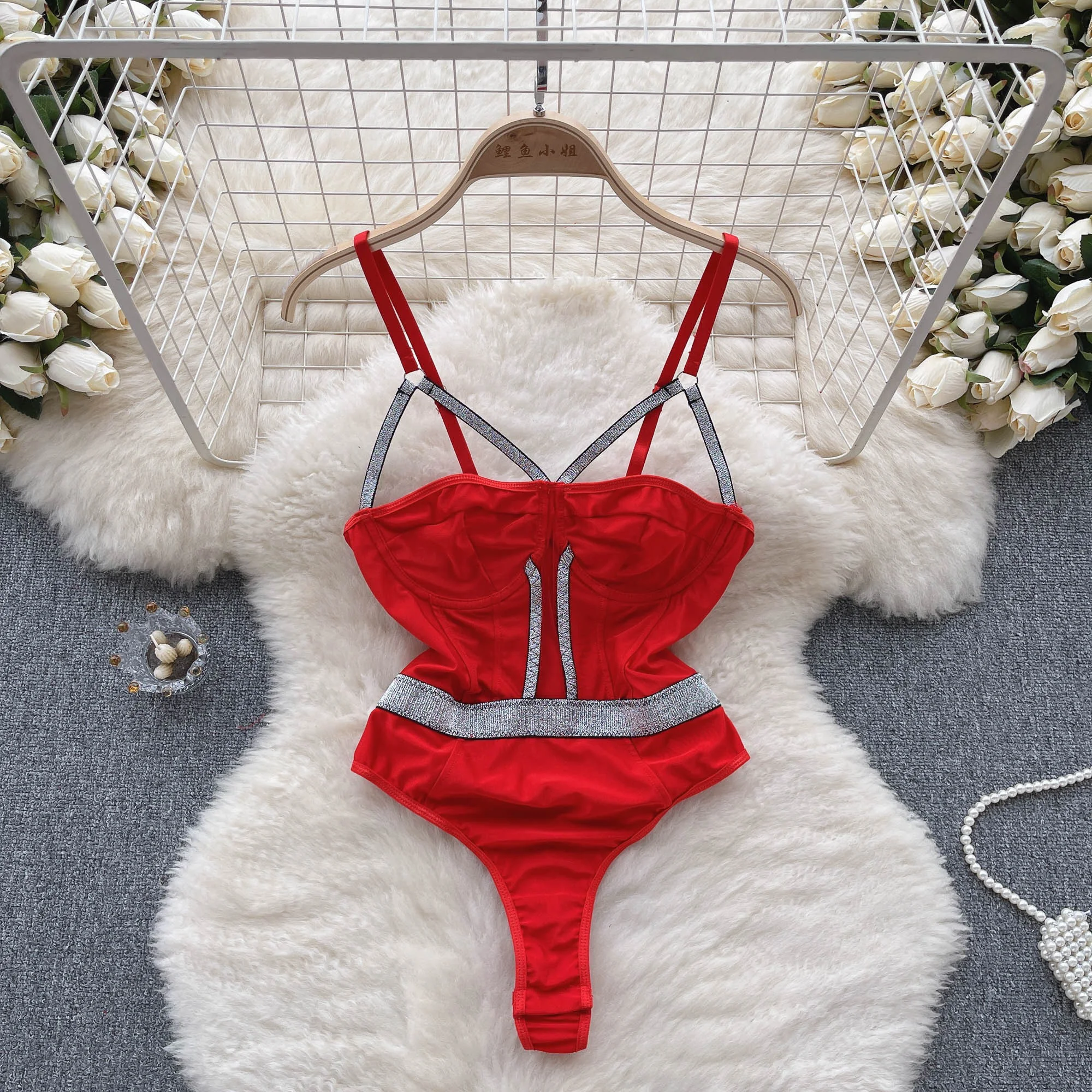 Pure Lust Style Niche Color Matching Suspender Top Female Breast Pad Slimming And Unique One-piece Bodysuit Women