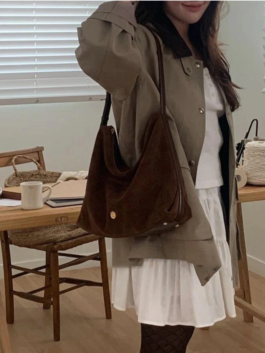 

Tote Bag Women's Large Capaci Suede Single oulder Commuter Handbag Sli Urban Simple Polyester Zipper Closure