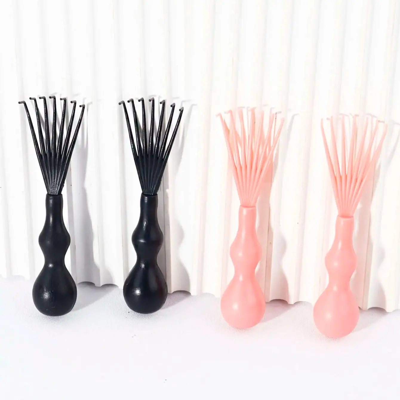 2pcs Brush Cleaning Tools, Comb Cleaning Claws, Mini Air Cushion Comb Cleaning Tools, Special for Real Hair Wigs