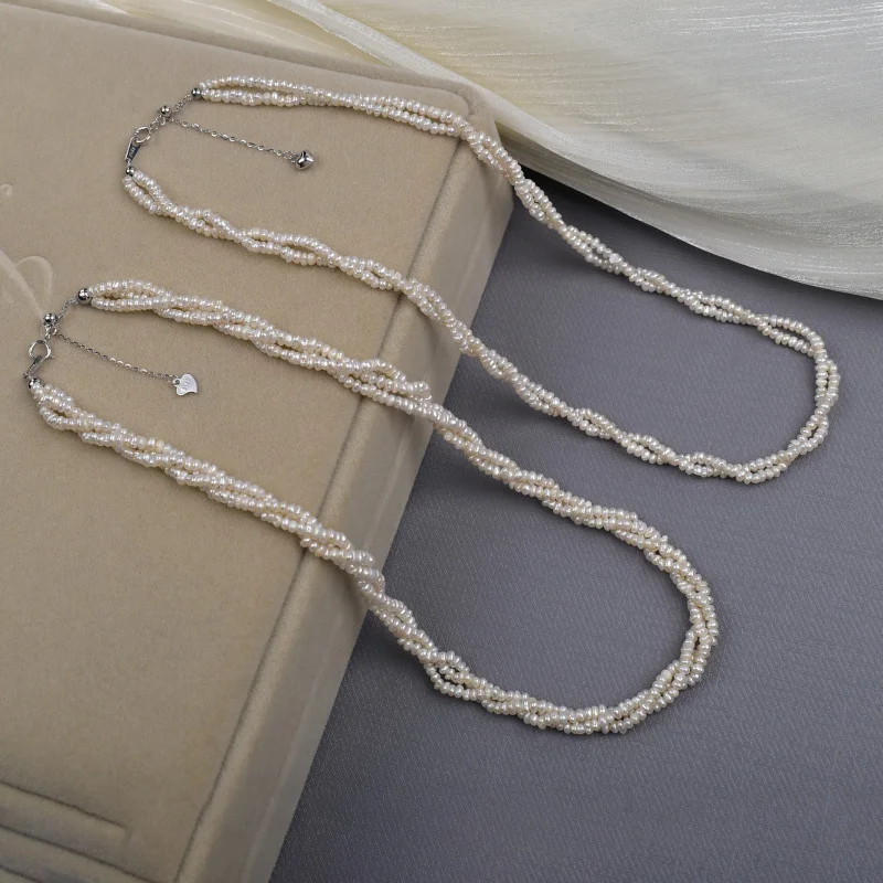 

Трехслойная витая цепочка, маленькие плоские бусины толщиной 2-3 мм, ожерелье из натурального пресноводного жемчуга 925 пробы, колье