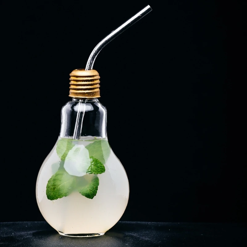 1PC Creative Light Bulb Shaped Plastic Cup Fashion Cute Milk Juice Bottle 100-500ml Sizes Available Party Cocktail Serving Tool