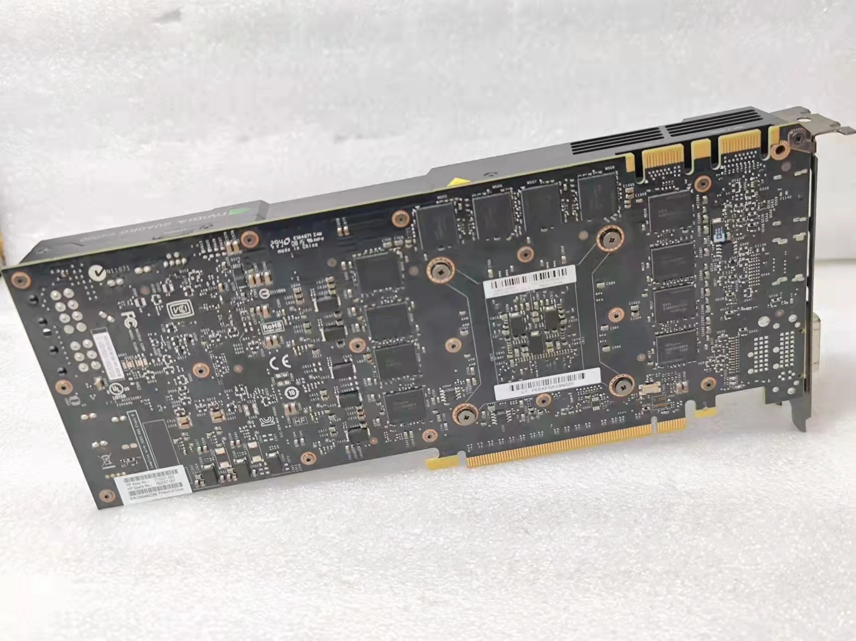 تستخدم Quadro K6000 12GB بطاقة الرسومات الرسومات المهنية ل NVIDIA تصميم متعدد الشاشات ثلاثية الأبعاد النمذجة تقديم بطاقة