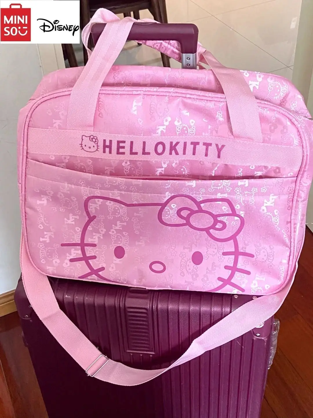 Miniso Disney Reistassen Schattige Hello Kitty Cat Messenger Bagagetas Reizen Cartoon Draagbare Schouder Mummie Tas Vrouwen Groot Formaat