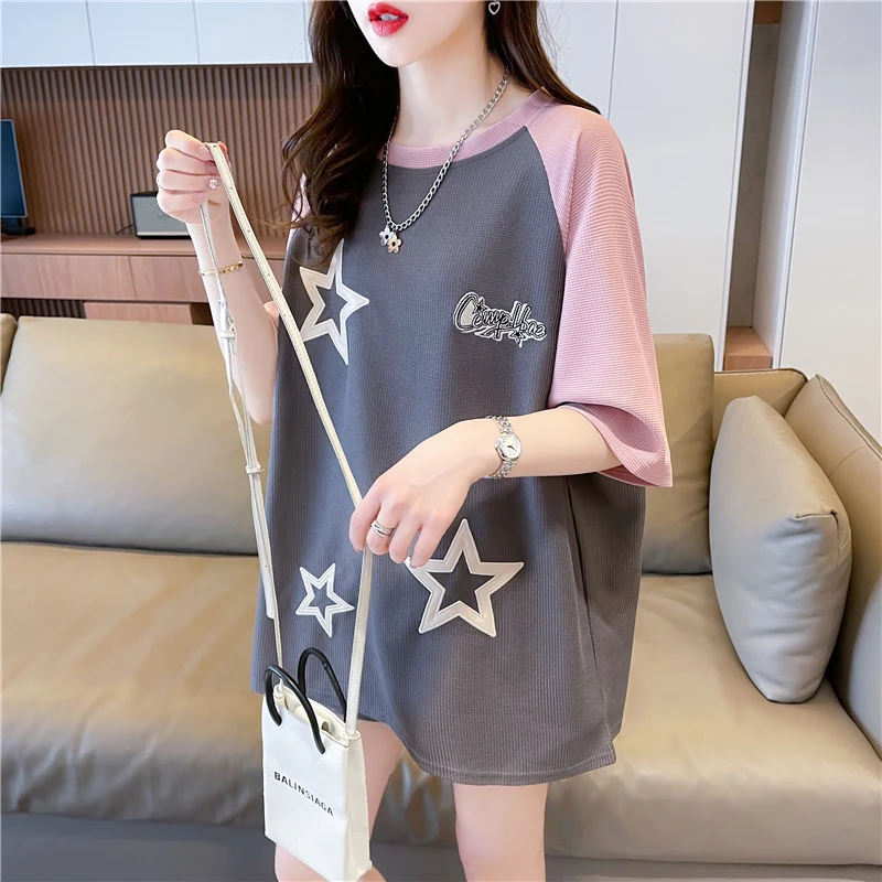 

2024 Temperament New Summer Women's Round Neck Patchwork Color Contrast Fashion Short Sleeved Medium Length Loose T-shirt Tops