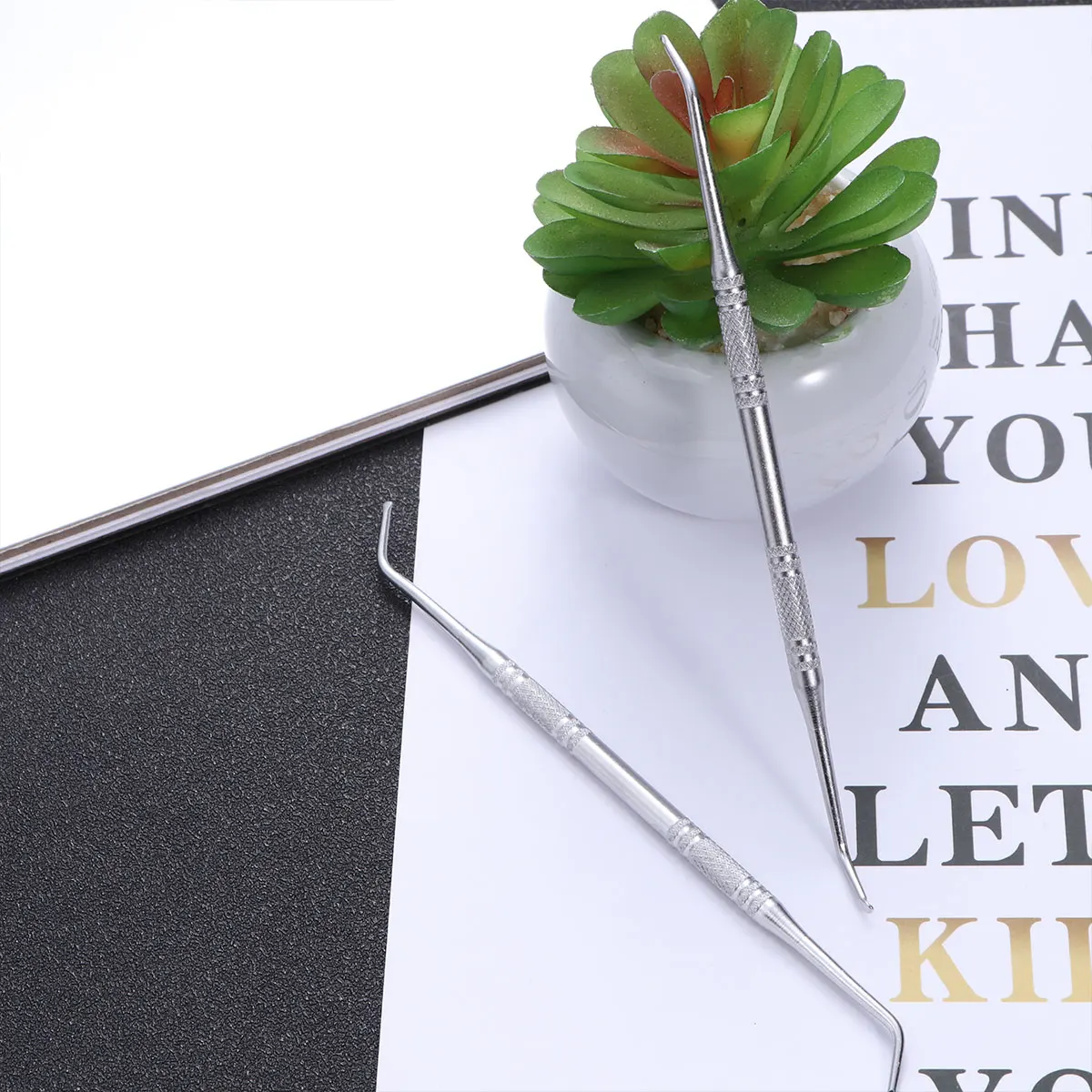 

2pcs Stainless Steel Nail Cleaner Professional Cuticle Remover Spoon Deep Cleaning Nail Tools Portable Lightweight Gift