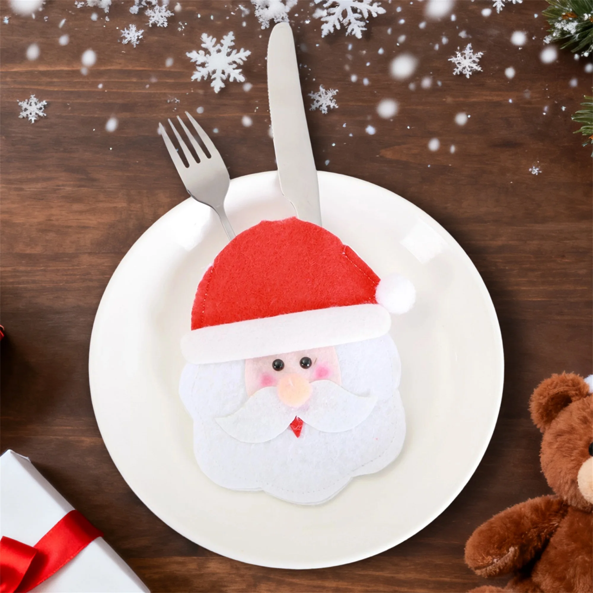 ที่ใส่ช้อนส้อมลายซานตาคลอส มนุษย์หิมะ กวางเรนเดียร์ สำหรับตกแต่งโต๊ะอาหารในเทศกาลคริสต์มาส