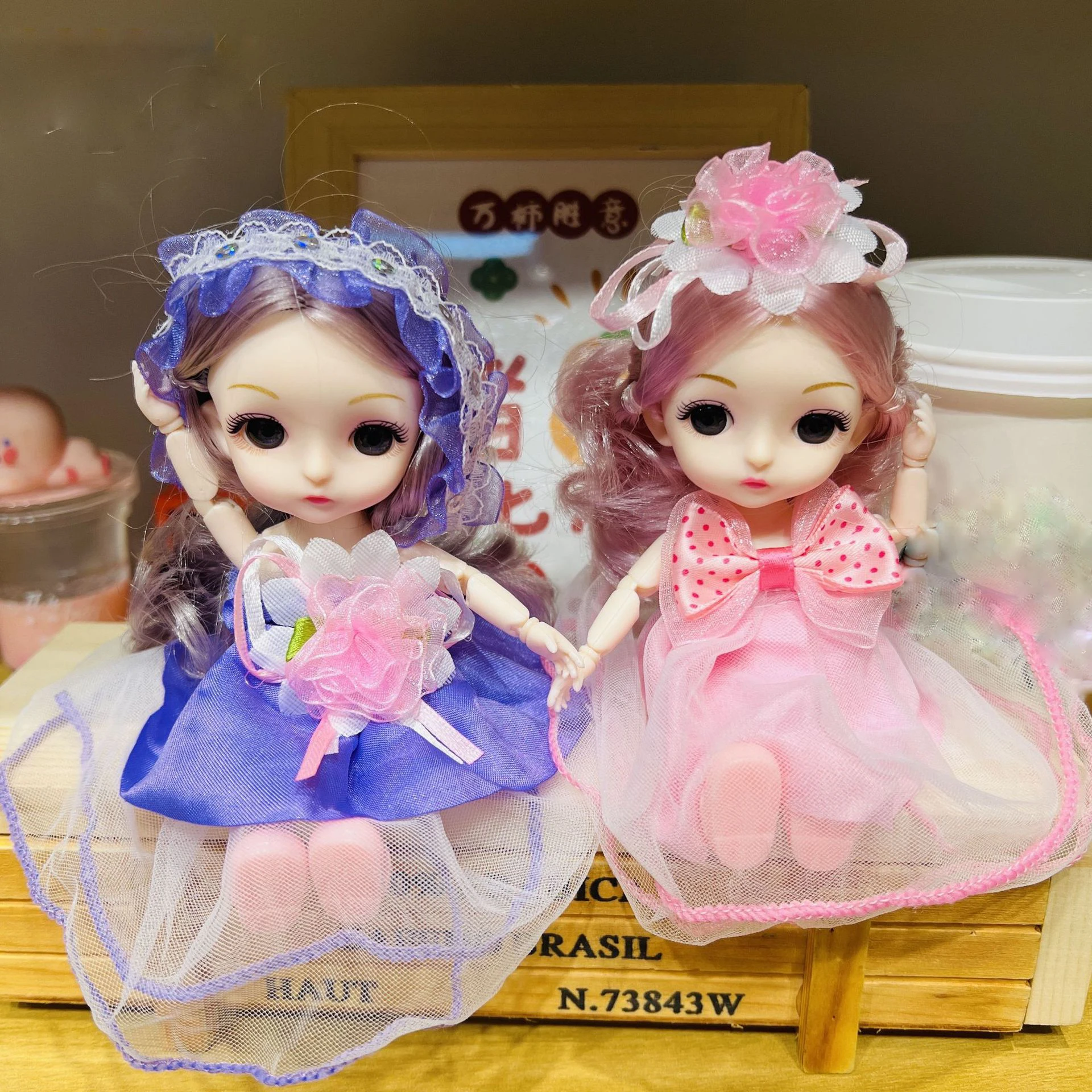 Abito lungo Portachiavi bambola principessa Regalo per figlia Carino squisito vestire bambola principessa giocattolo Corpetto Portachiavi Ciondolo borsa femminile