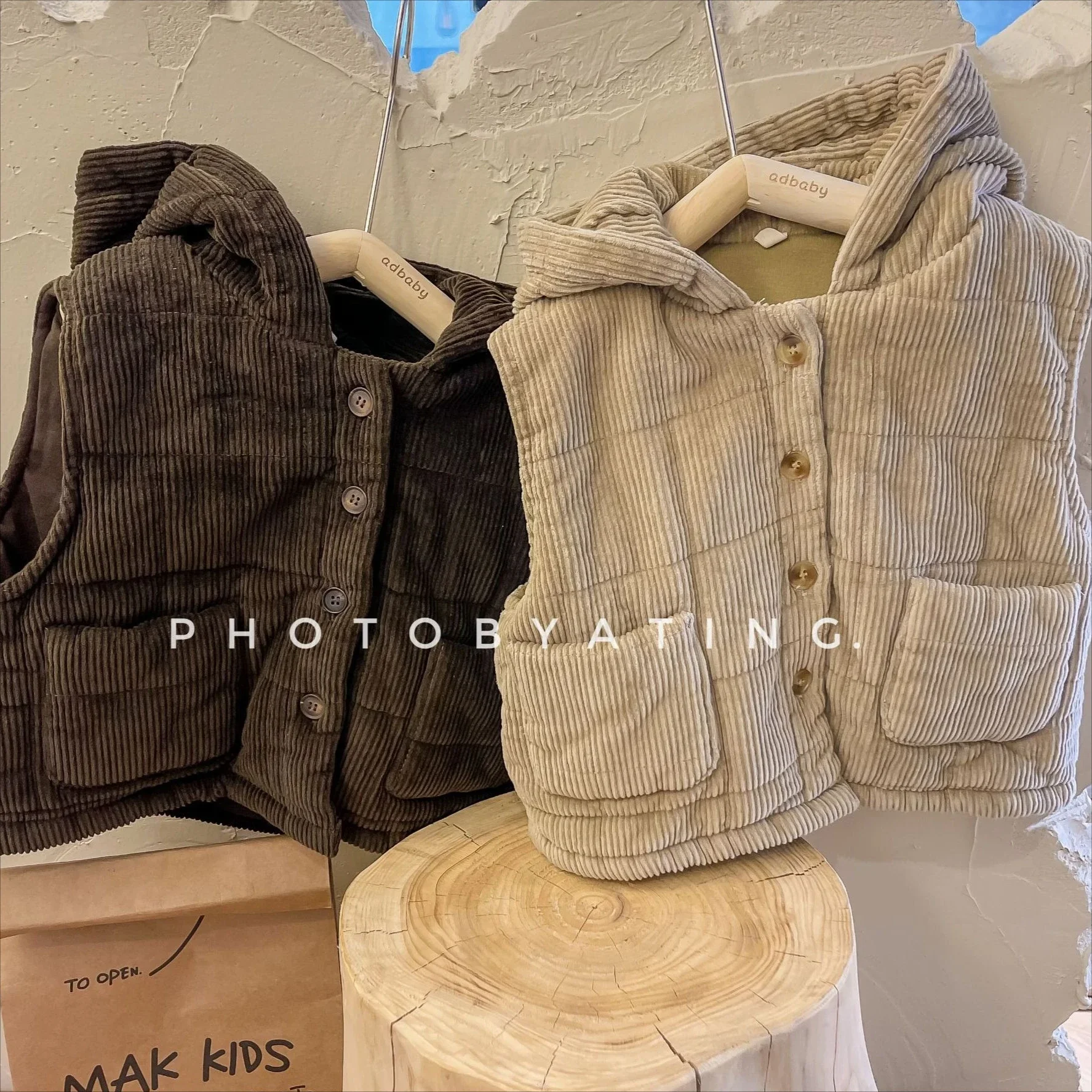 

Girl Waistcoat 2025 Autumn and Winter New Childrens Clothing Korean Girl Baby Fashion Corduroy Clip Cotton Thickened Waistcoat