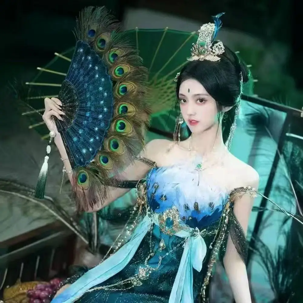 

Length: about 35cm Large Peacock Fur Fan 9 Colors 65cm Cheongsam Show Live Fan Square Dance Performance Fan