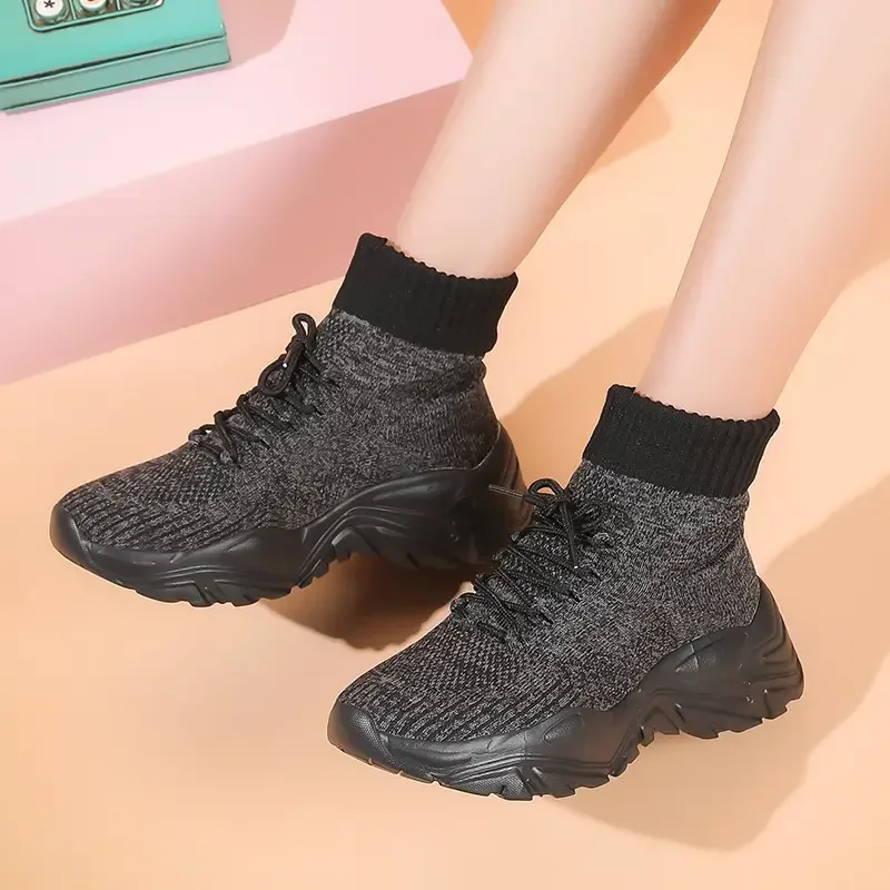 Scarpe vulcanizzate da donna alla moda Traspiranti Nuovi stivali con calzino in maglia femminile Streetwear Sneakers con plateau per ragazza di alta