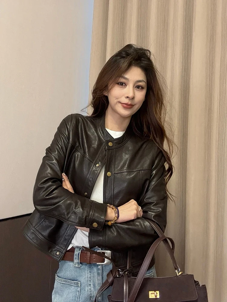 Jaqueta Feminina de Couro Retrô Elegante Simples de Manga Longa Estilo Coreano de Alta Qualidade para Primavera, Nova, Versátil e que Modela a Silhueta