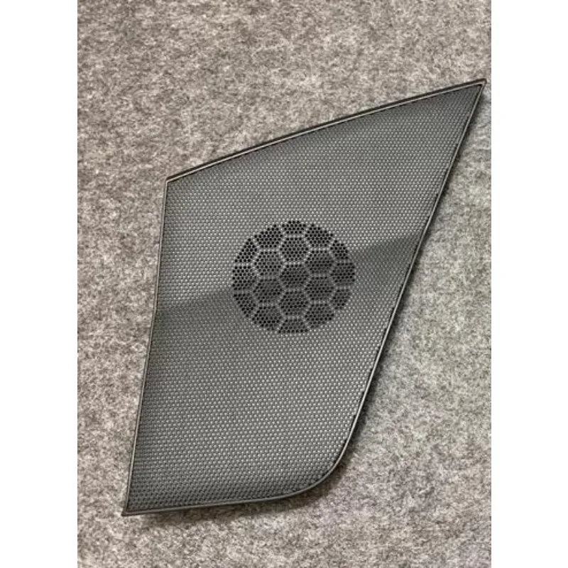 

Решетка динамика/твитера приборной панели для Toyota Crown 2015-2018 годов