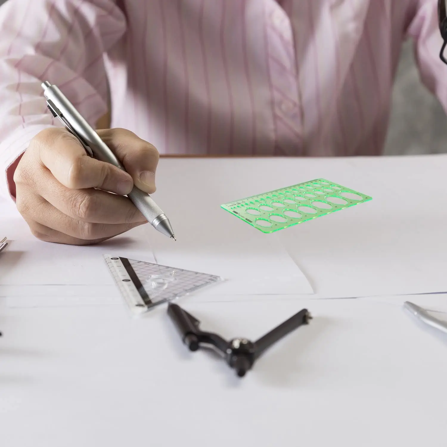 4 Buah Templat Penggaris Plastik Templat Gambar Radius Lingkaran Oval untuk Perlengkapan Kantor dan Sekolah Hijau Bersih